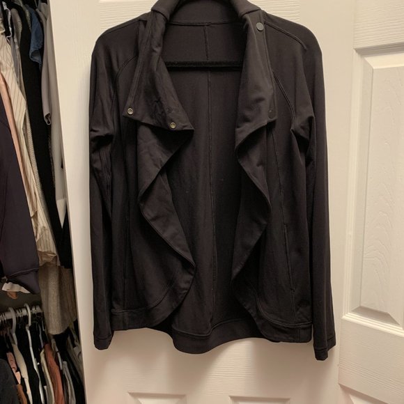 Lululemon Rulu Rally Wrap Size 4 Black - Picture 7 of 16